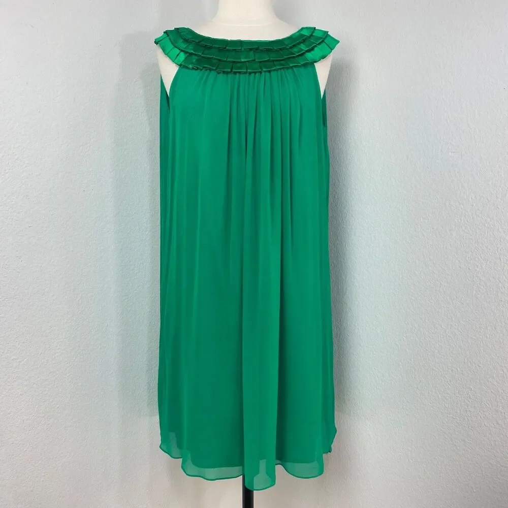 Maggy London Green Silk Chiffon Shift Dress 8 Sleeveless Ruffle Neckline Party